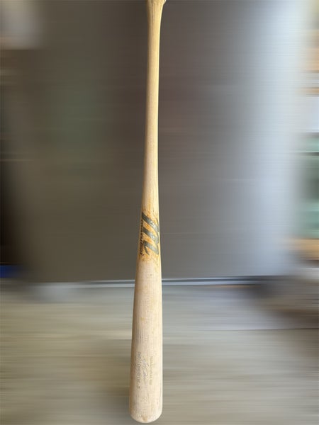 Marucci Bat (-3) 31 oz 34" (Used)