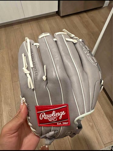 2021 Rawlings R9 RH Outfield Baseball Glove 12.5" (Used)