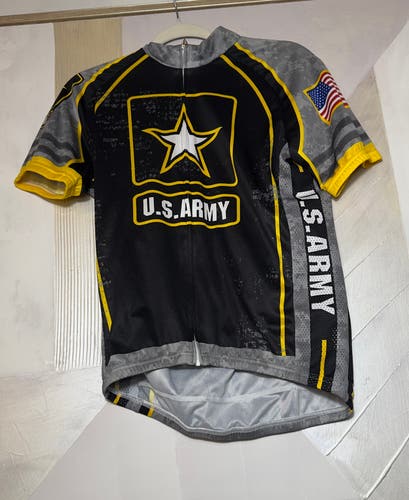 Black Camo Dogital US Army West Pointe Team Issues Medium Men's Cycling Jersey (Used)