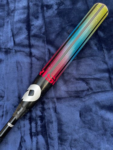Black 2020 DeMarini Prism Composite Bat (-10) Composite 22 oz 32" (Used)