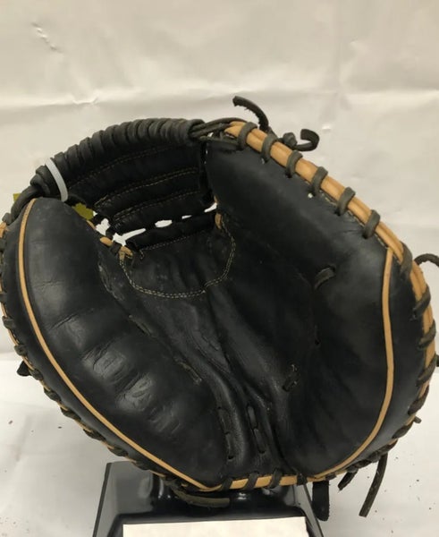 Wilson RH Catcher's A500 Baseball Glove 32" (Used)