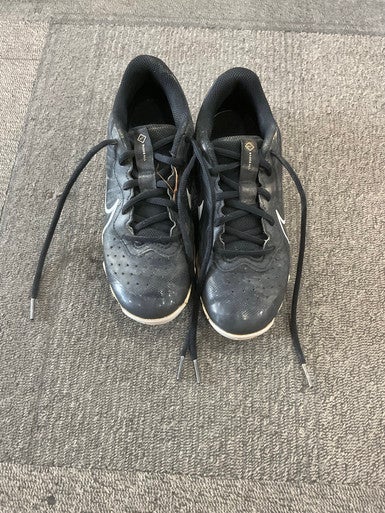 Used Nike DIAMOND BB CLEATS BB/SB Cleats Black Junior 04.5 11614-S000220007
