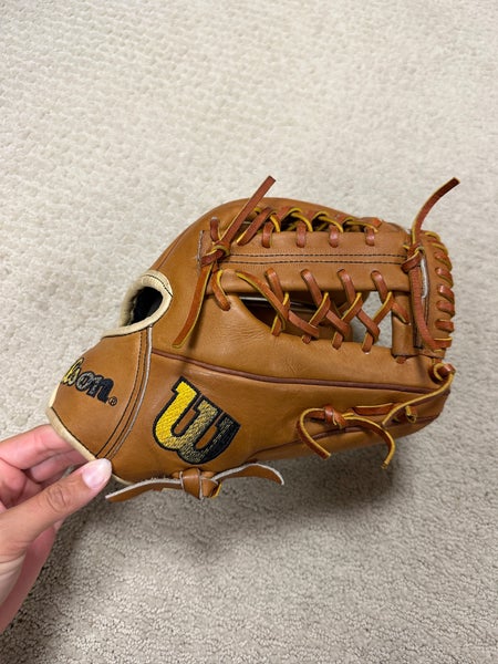 2025 Wilson A2000 RH Softball Glove 11.5" (New)