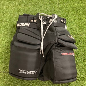 Black Intermediate Medium Vaughn Velocity V10 Hockey Goalie Pants (Used)