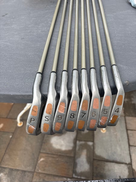 Men's {Blank} Right Handed Iron Set (8 Clubs) #4 - #9, PW, GW (Used)