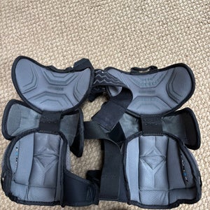 Used Bauer Pro Intermediate Goalie Knee Pads