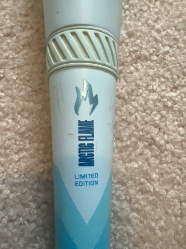 Easton Hype Fire Artic Flame Limited Edition (-8) 22 oz 30" (Used)