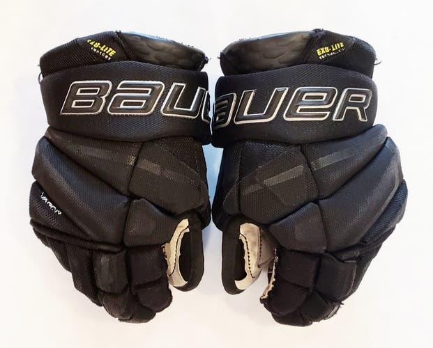 Bauer Vapor Hyperlite S22 Junior Hockey Gloves Black 11"