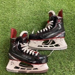 Intermediate Bauer Vapor X2.7 Hockey Skates Size 4 (Used)