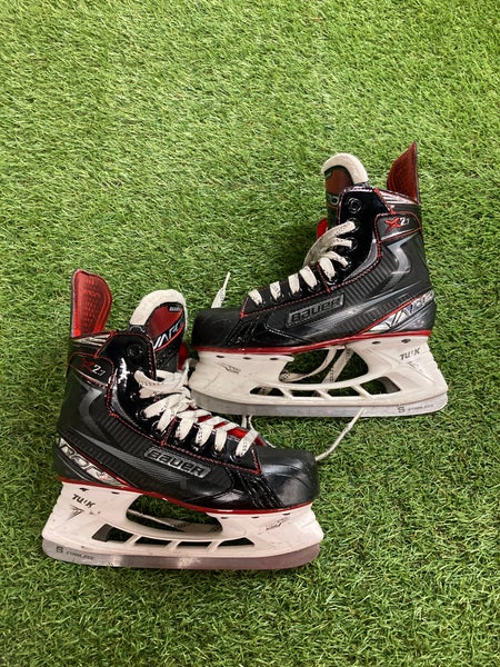 Intermediate Bauer Vapor X2.7 Hockey Skates Size 4 (Used)