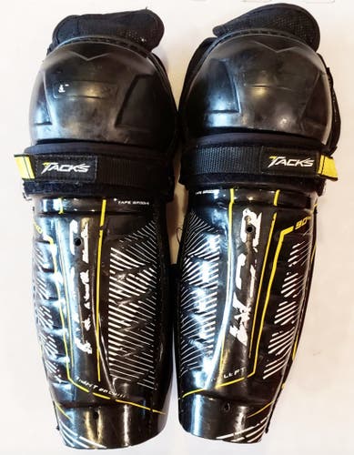 Junior CCM Tacks 9040 11" Shin Pads (Used)