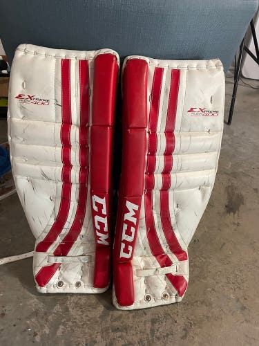 28" CCM Goalie Leg Pads (Used)