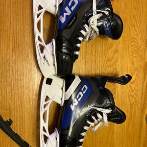 CCM Jetspeed XTRA PLUS Hockey Skates Regular Width Size 4.5 (Used)