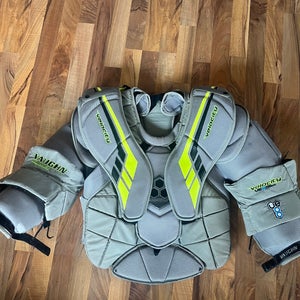 Large  Vaughn VE8 Pro Carbon Goalie Chest Protector (Used)