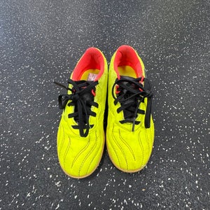 Used Adidas Soccer Cleats Yellow Junior 02.5 11849-S000030964