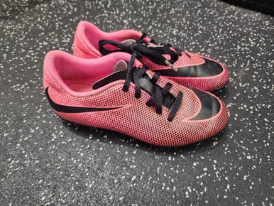 Used Nike Soccer Cleats Pink Youth 11.0 11849-S000030952