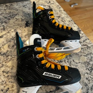 2023 Bauer XLP Hockey Skates 11 (New)