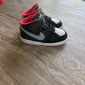 Black Nike kids sneaker 8K (Toddler) Nike (Used)