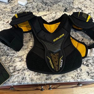 Small Youth Bauer Supreme Mach Shoulder Pads (Used)