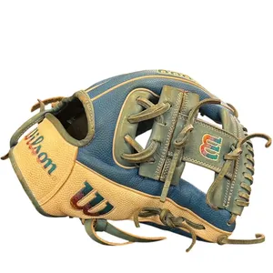 Infield RH Wilson A2000 Baseball Glove 11.5" (Used)