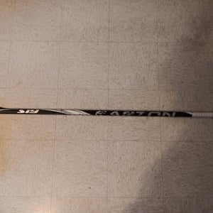 Intermediate Easton S19 Right Handed Hockey Stick (Used)