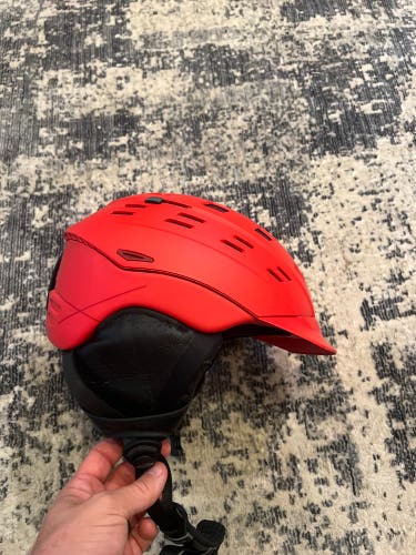 Unisex Medium Smith Helmet Red, used-mint like new.