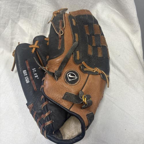 LHT Adult Size 13 Inch Nike Diamond Ready Leather Baseball Glove. KDR 1300