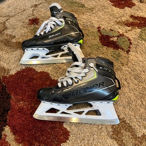 Bauer Elite Hockey Goalie Skates Regular Width Size 5.5 (Used)