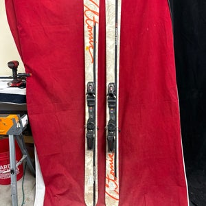 Skis: Atomic Sugar Daddy skis. 183cm
Binding: Rossignol 
Binding Range: 258-386mm
All-Mountain , 102