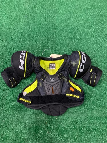 Medium Youth CCM XF Pro Shoulder Pads (Used)