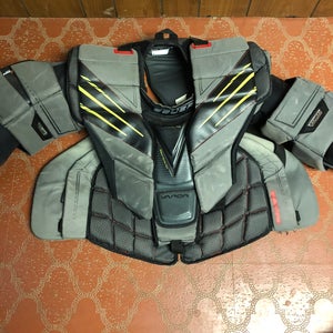 Small 2023 Bauer Goalie Chest Protector (Used)