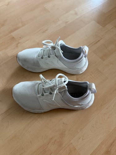 White Men's Size M 9.0 (W 10.0) Adult New Balance MX99 Shoes (Used)
