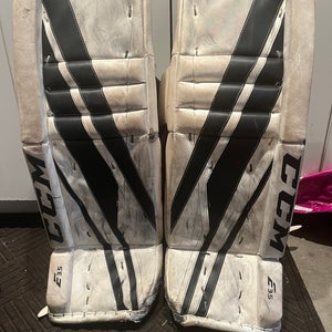 28" 2021 CCM Extreme Flex E3.5 Goalie Leg Pads (Used)