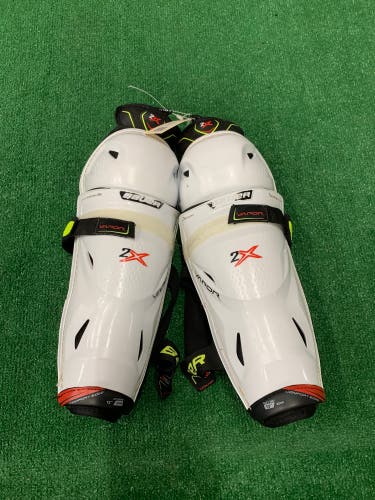 Intermediate Bauer Vapor 2x Shin Pads 13" (Used)