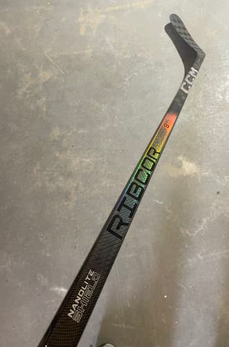 CCM TRIGGER 8 PRO Pro Stock Hockey Stick Grip P28 85 Flex Left 75276