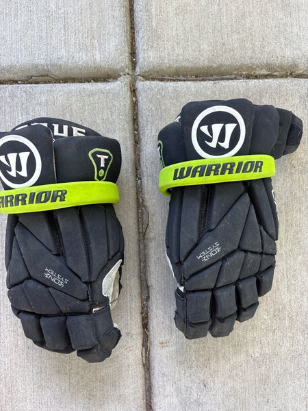Team issued True Lacrosse Warrior Evo Lacrosse Gloves Large (New)
