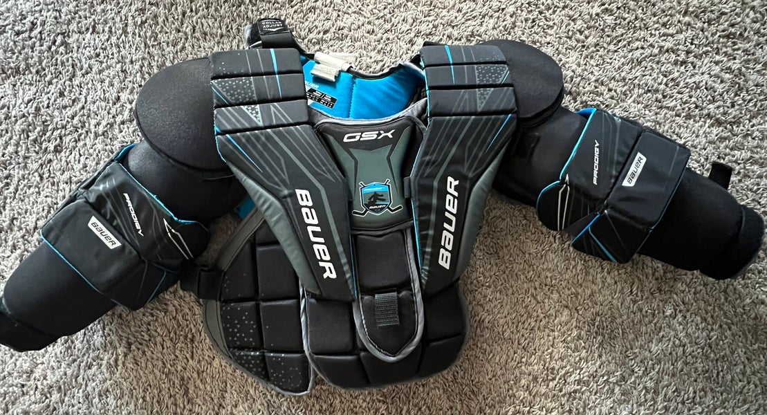 Small / Medium 2024 Bauer GSX Goalie Chest Protector (Used)