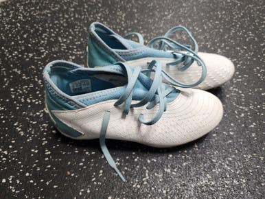 Used Adidas Soccer Cleats Carolina Blue And White Junior 02 11849-S000030978