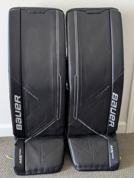 XL Bauer Supreme M5 Pro Goalie Leg Pads (Used)