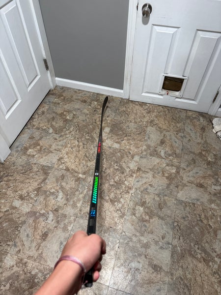 Intermediate Warrior Covert QR6 pro Left Hand Hockey Stick P28 (Used)