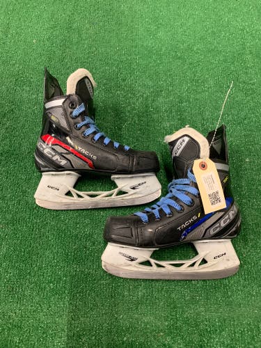Youth CCM Tacks AS580 Hockey Skates Regular Width 13.5 (Used)