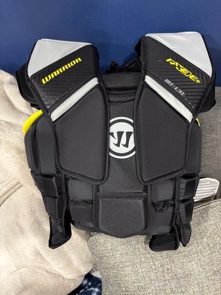 Large/Extra Large 2024 Warrior RX3E+ Goalie Chest Protector
