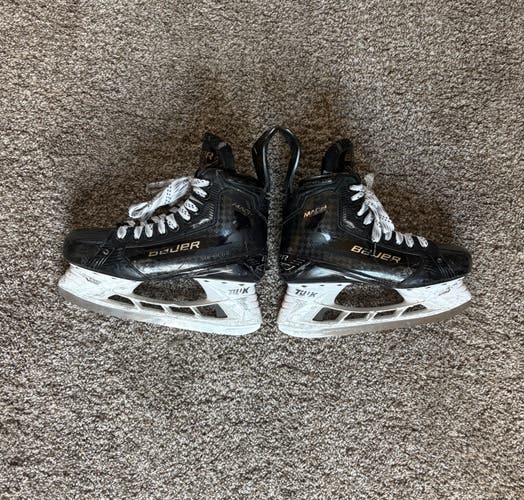 Senior Bauer Supreme Mach Skates w/ Fly X Steel