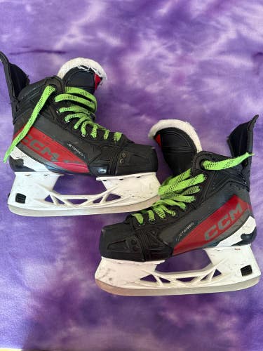 CCM Jetspeed FT680 Hockey Skates | Junior 3 (Used)
