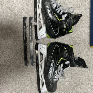 Bauer Pro Hockey Goalie Skates 8 (Used)