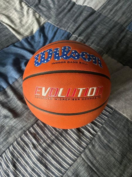 Men's Wilson Basketball (New)