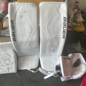 33" Bauer Flylite Regular Goalie Full Set (Used)