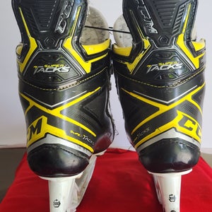 CCM Super Tacks 9380 Hockey Skates | Intermediate 5.5 (Regular)