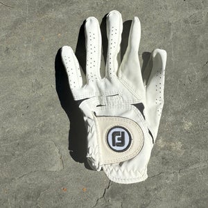 Small golf glove