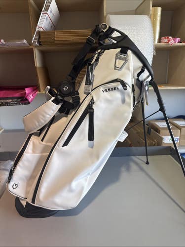 New Vessel Player  V Stand White Golf Bag 6-Way PLYRV25-6MTWT